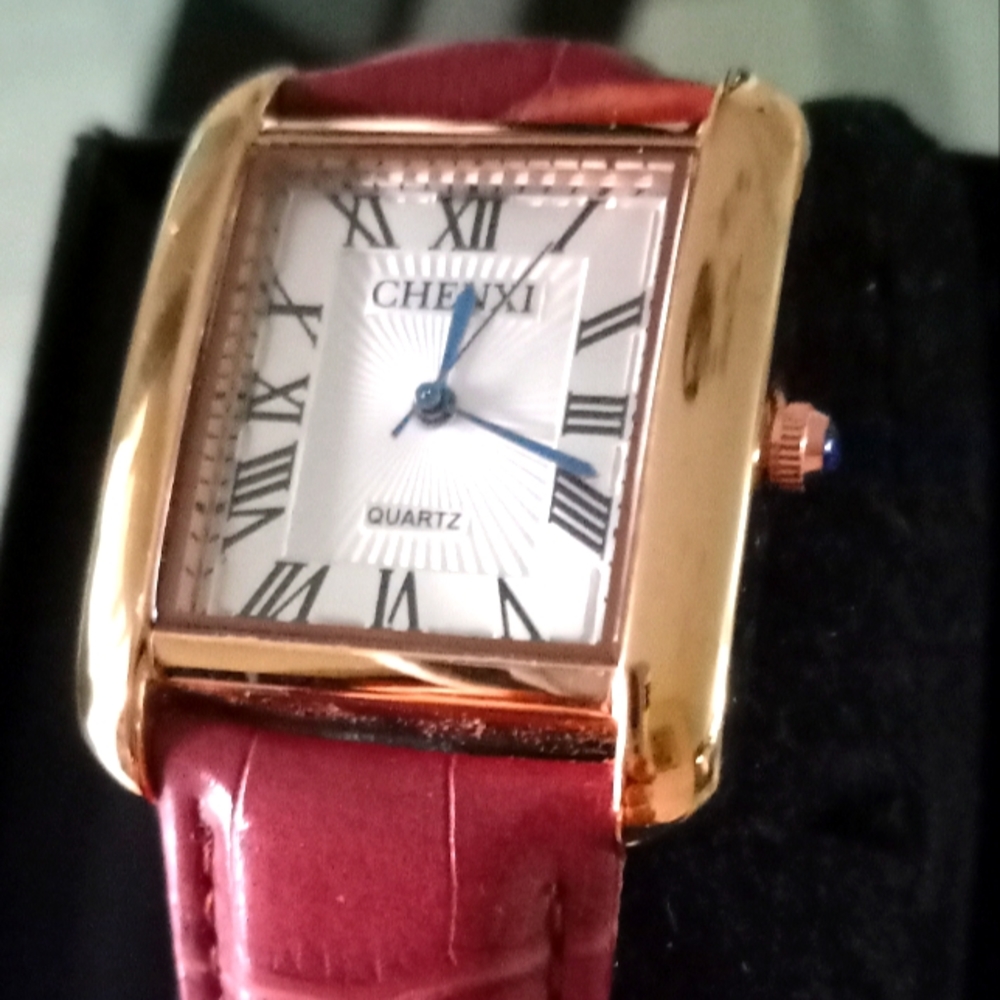 watch women's roman numeral  NEW WITH TAGS